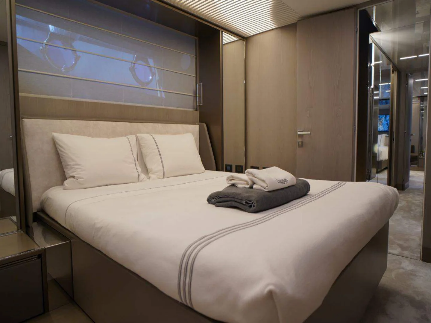 SHERO | Ferretti 850  - Photo 29