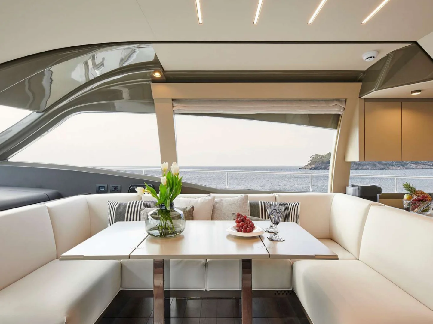 EL PETAS | Ferretti 550  - Photo 12