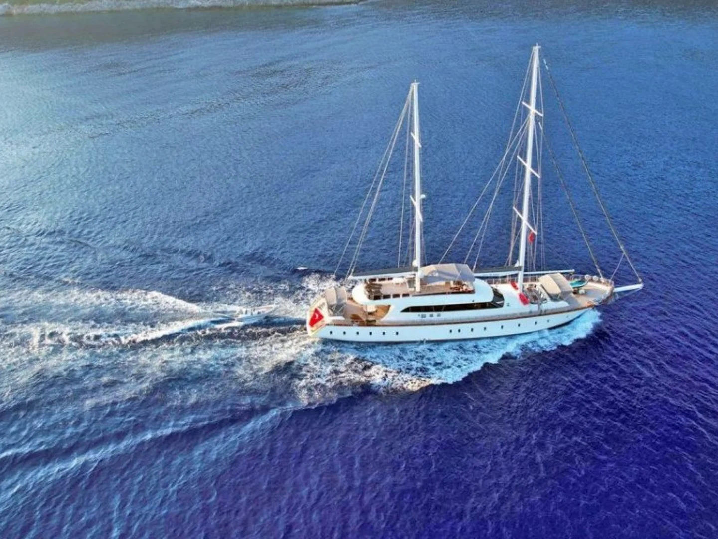 QUEEN OF MAKRI | Ketch Rig  - Photo 4