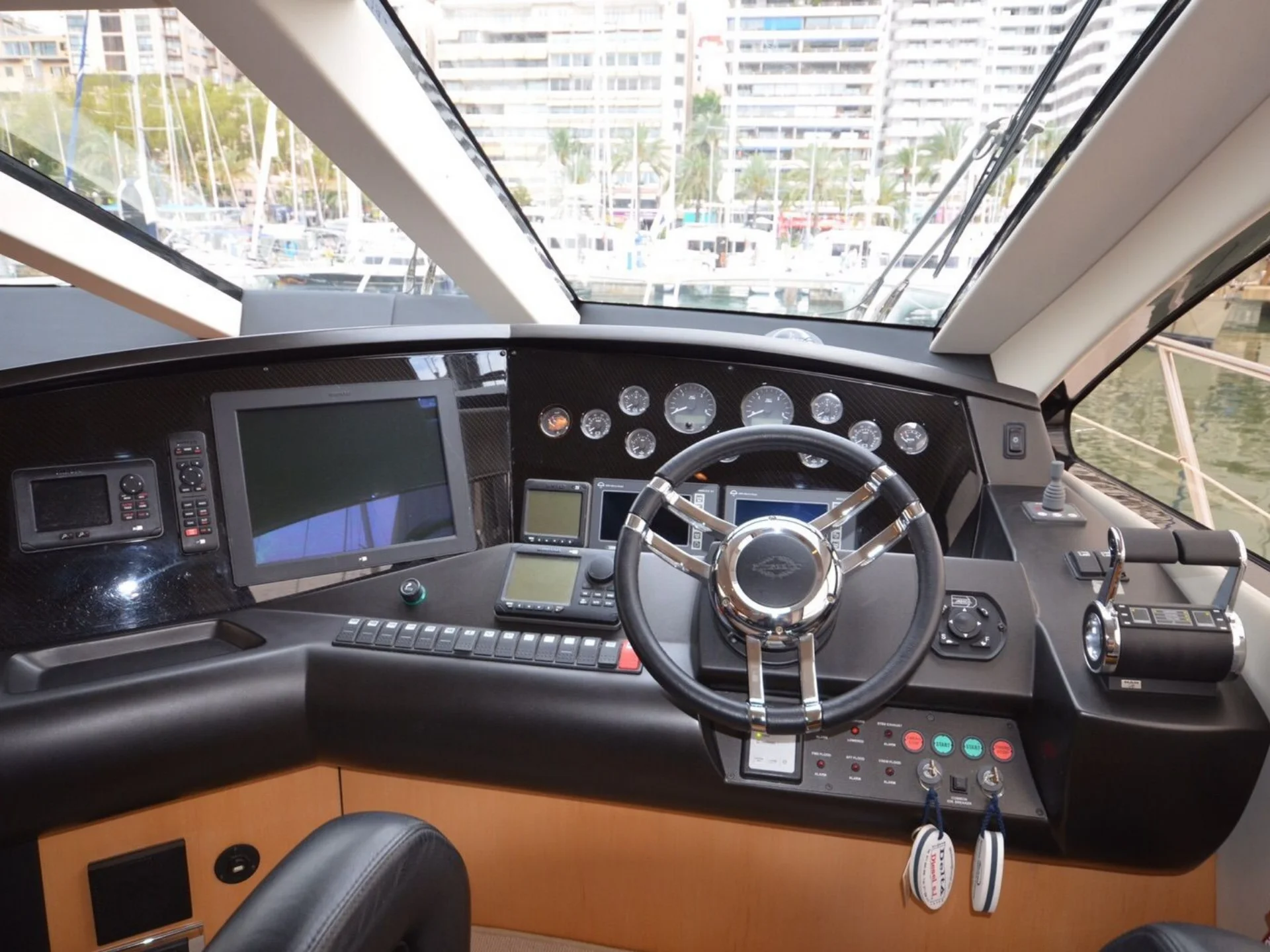 Sunseeker Manhattan 60 2008 For Sale - Photo 8