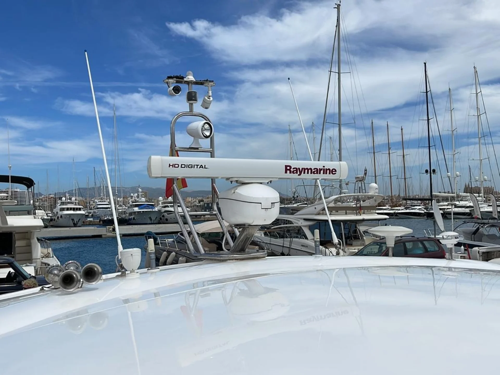 Princess V52 of 2011 for sale Refit 2018 - Photo 3