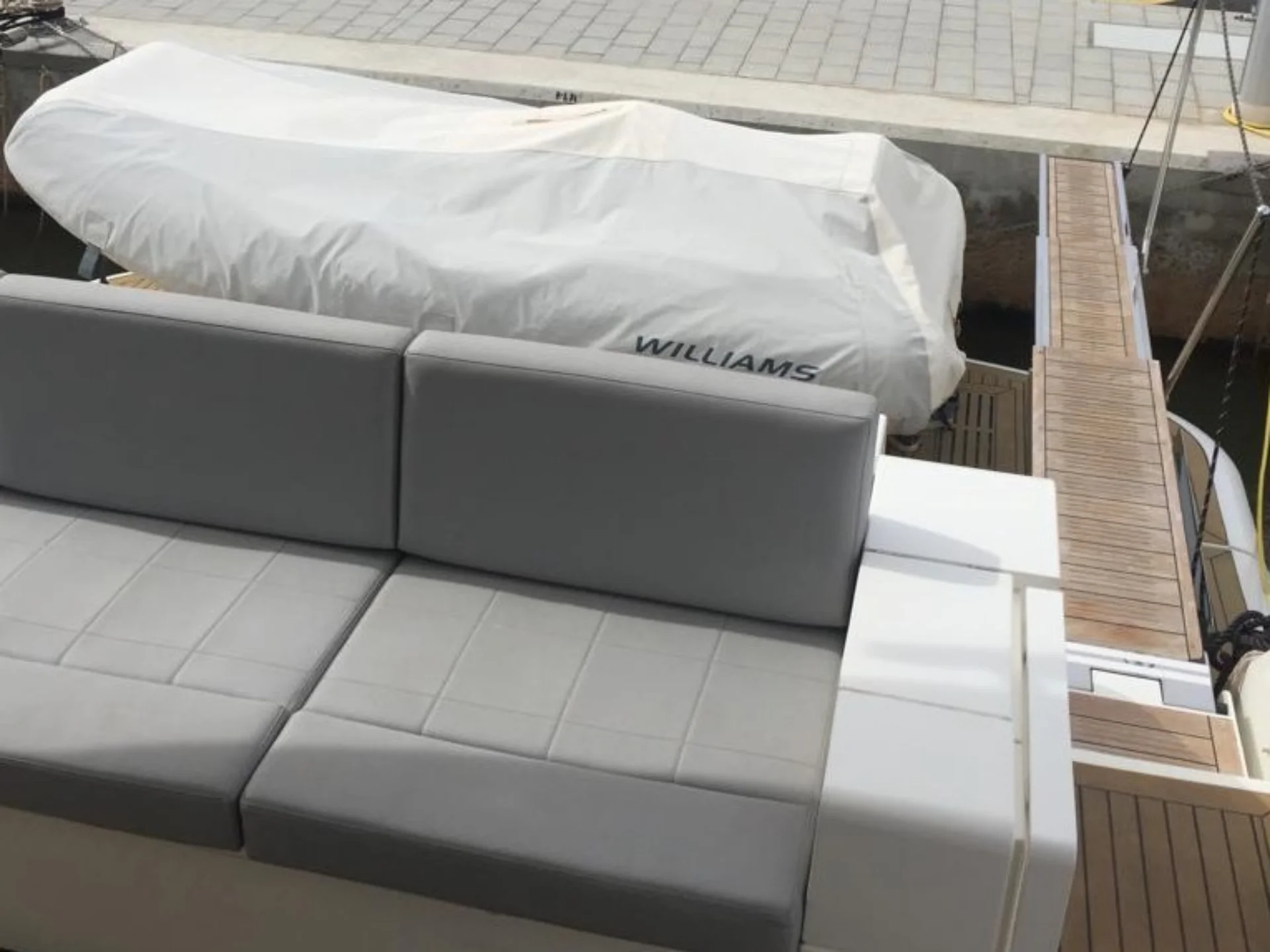 Fairline Squadron 60 2015 - Photo 7