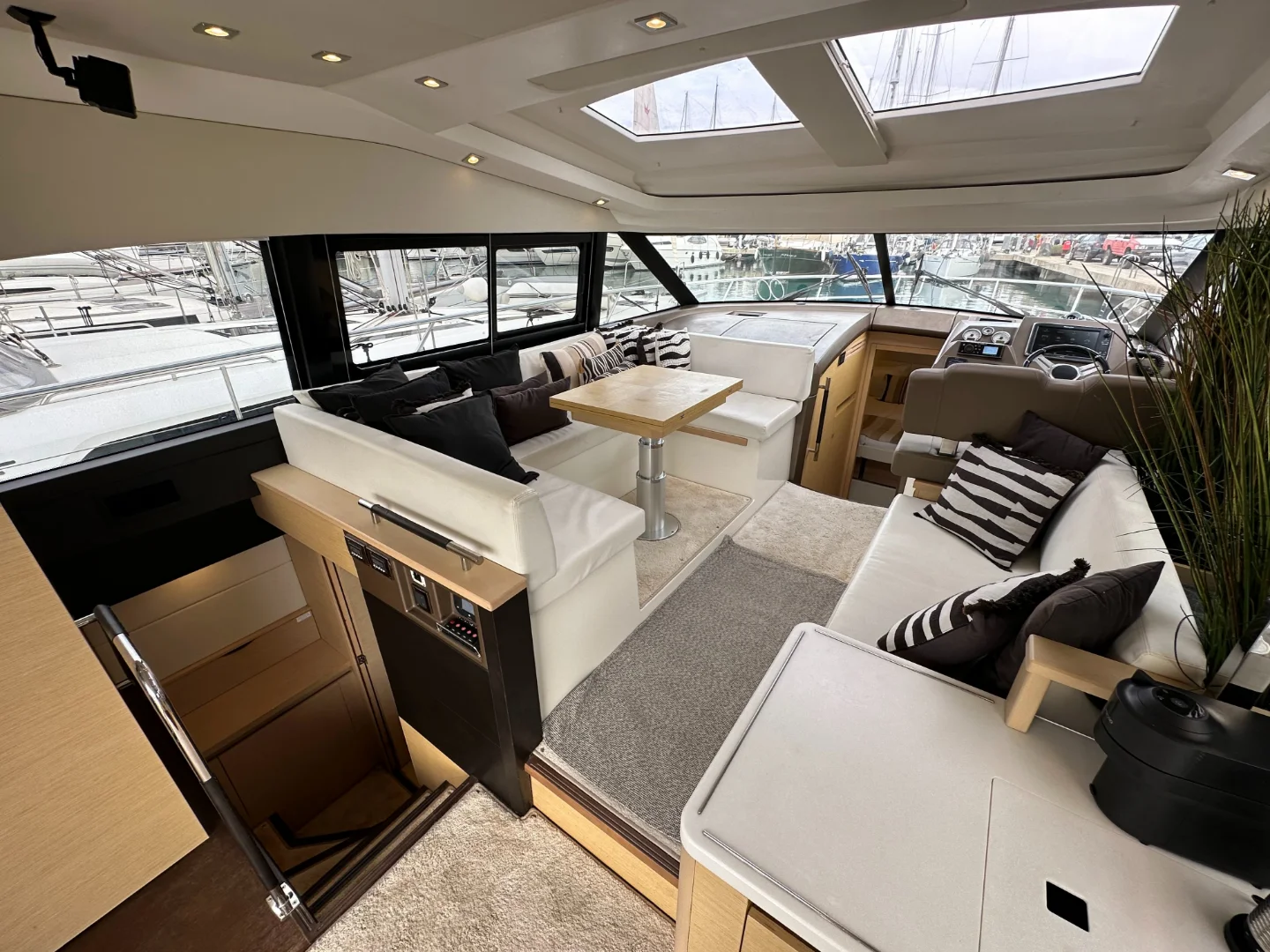 Prestige 450 S of 2016 for Sale - Photo 4