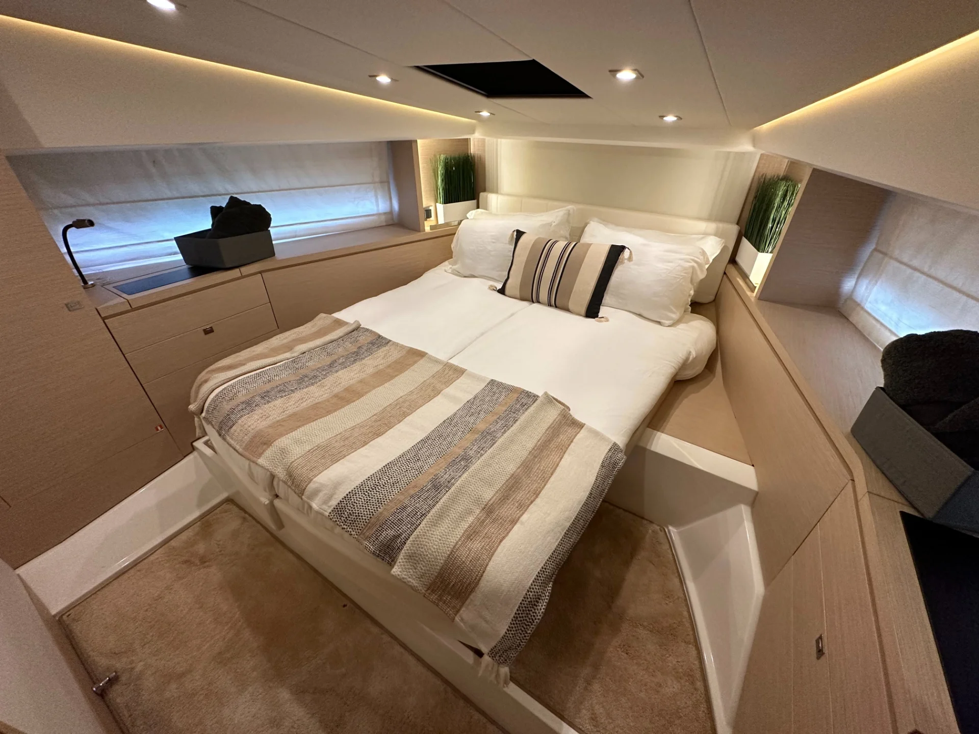 Prestige 450 S of 2016 for Sale - Photo 9