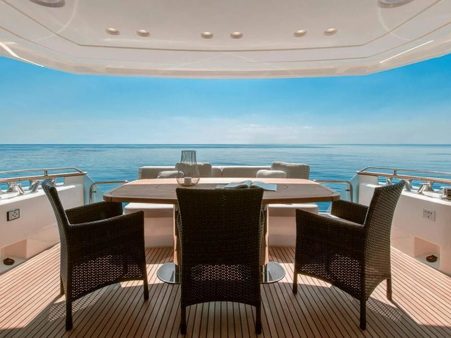 2020 Monte Carlo Yachts MCY 66 - Photo 13