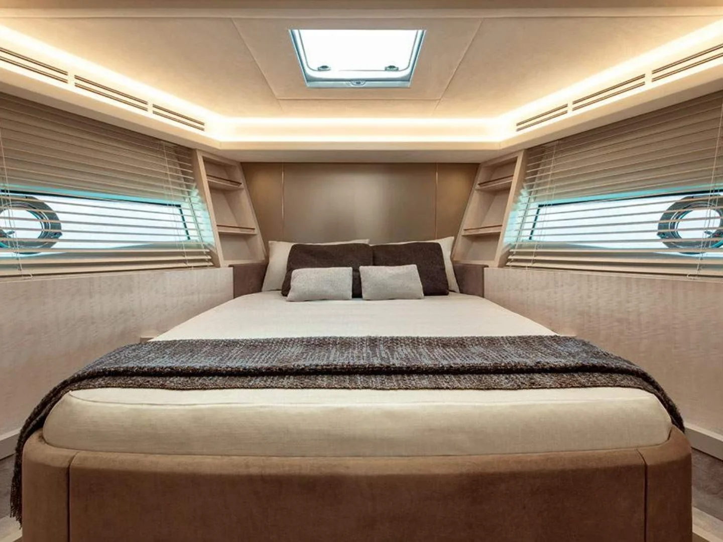 2020 Monte Carlo Yachts MCY 66 - Photo 24
