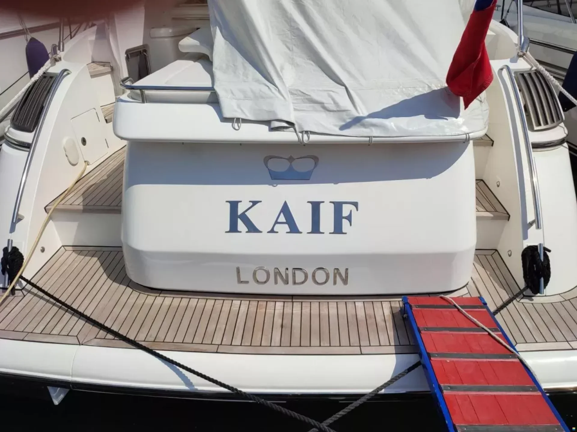 2011 Princess 43  - Photo 6
