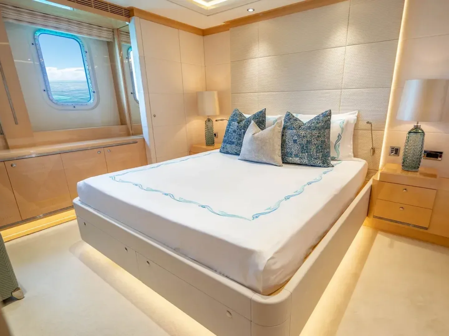 SOUTH | Heesen 180 - Photo 29