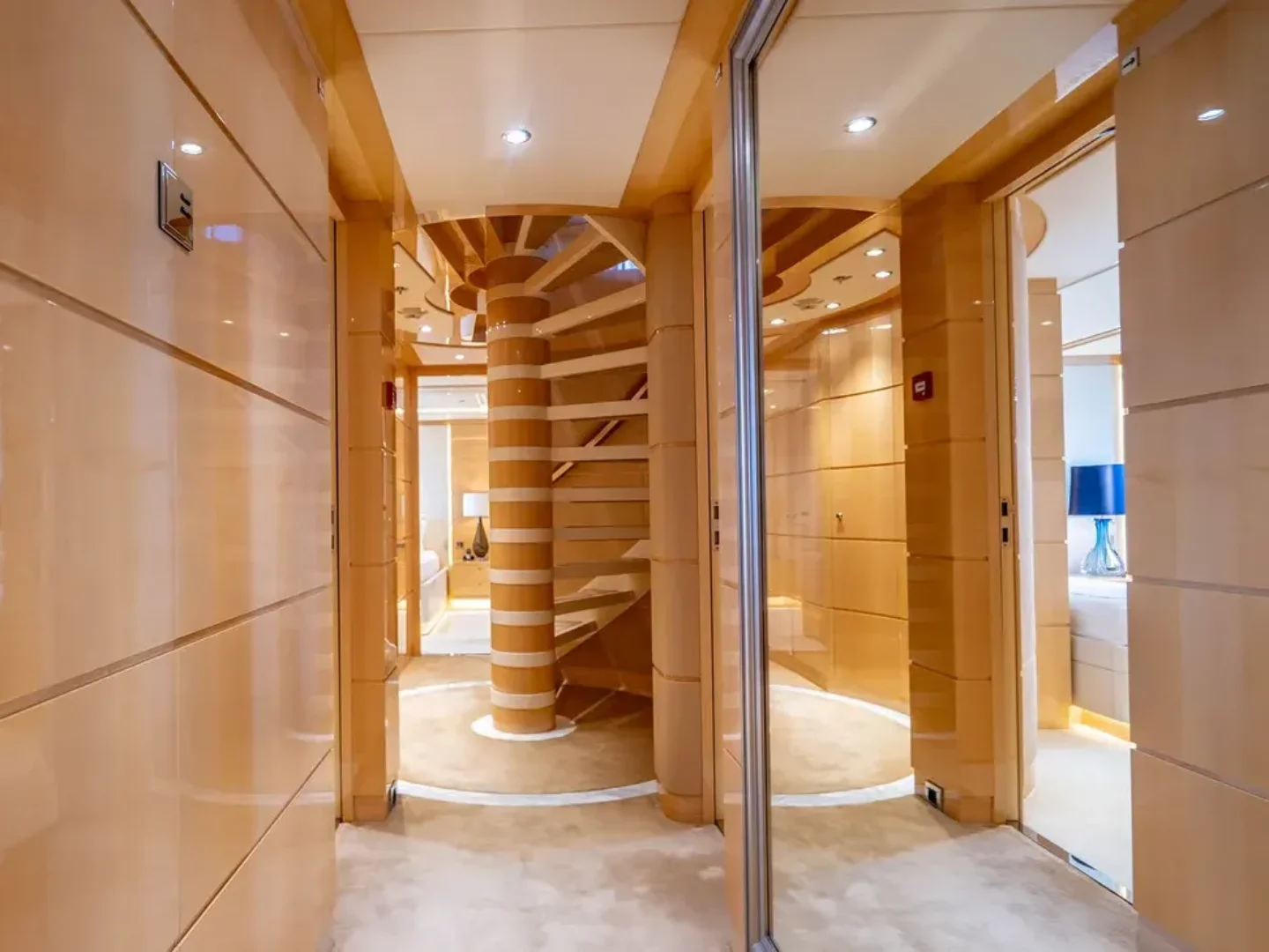 SOUTH | Heesen 180 - Photo 25