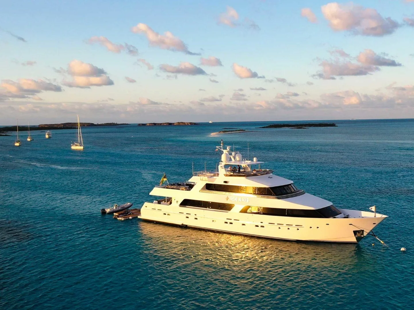 SEA AXIS | Heesen 125 - Photo 5