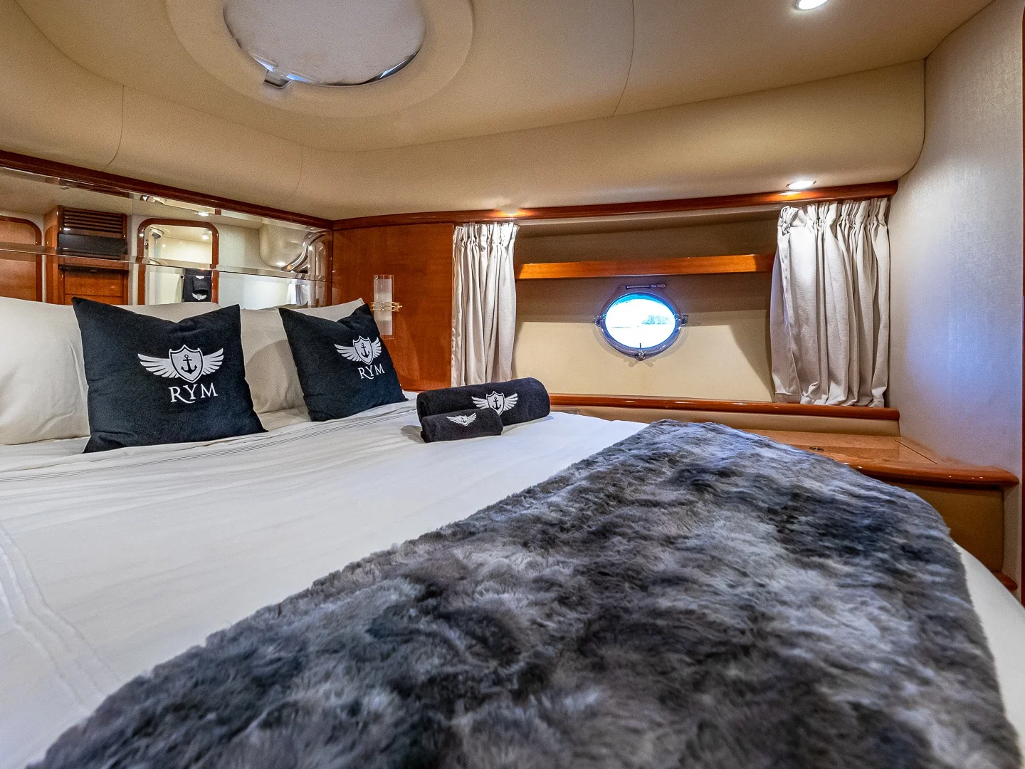 PRICELESS | Azimut 62 - Photo 58