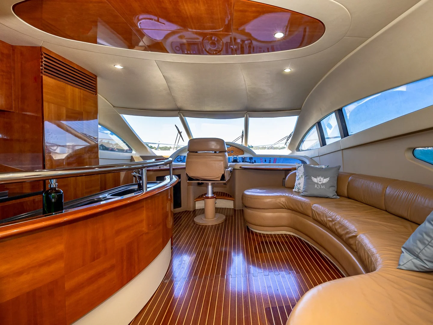 PRICELESS | Azimut 62 - Photo 41