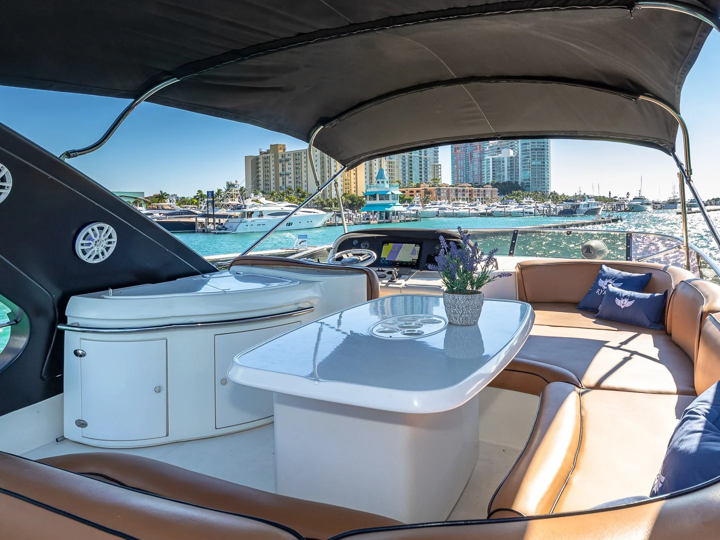 PRICELESS | Azimut 62 - Photo 34