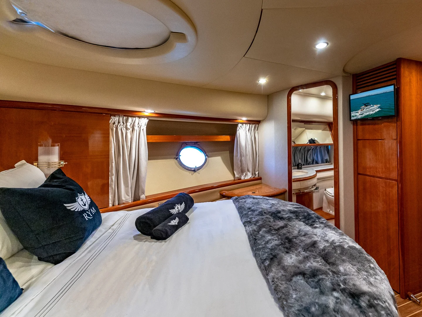 PRICELESS | Azimut 62 - Photo 56