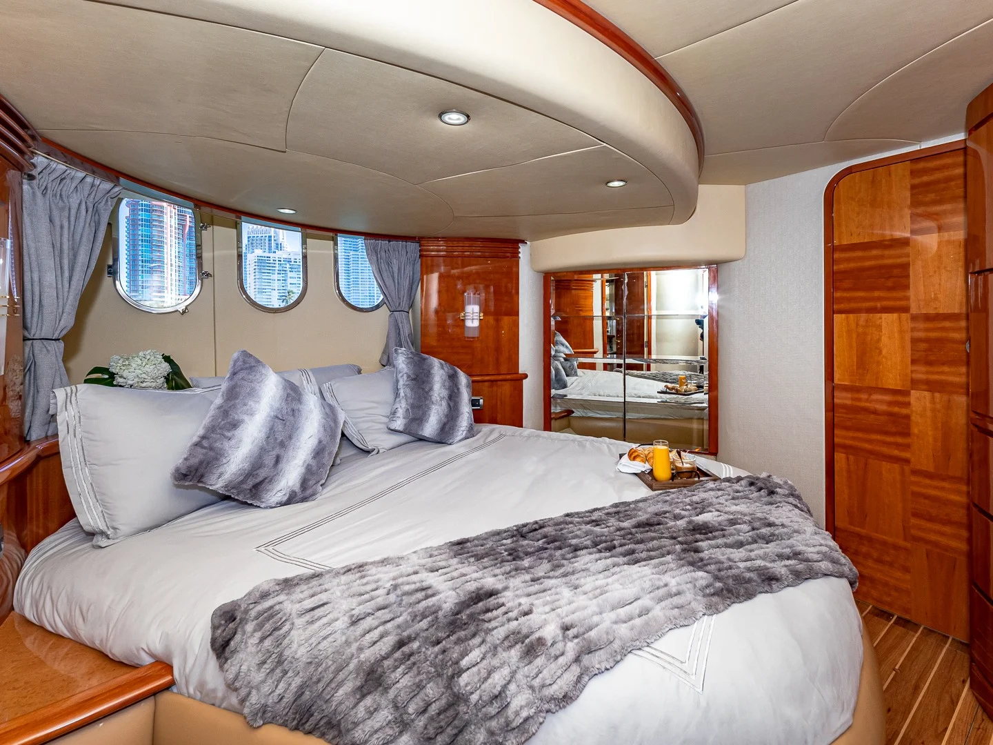 PRICELESS | Azimut 62 - Photo 50