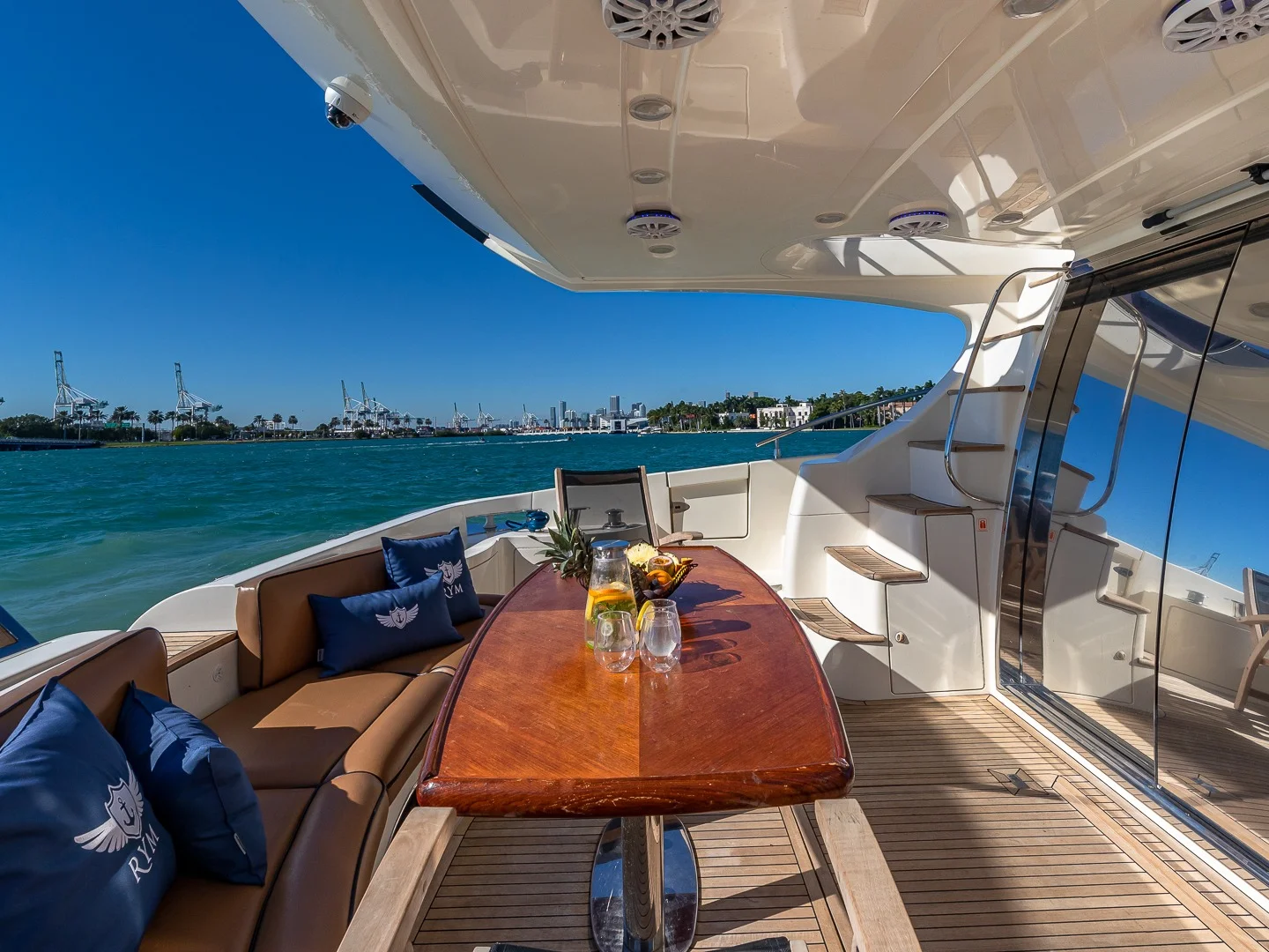 PRICELESS | Azimut 62 - Photo 44