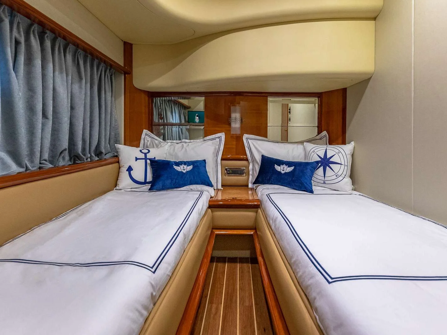PRICELESS | Azimut 62 - Photo 16