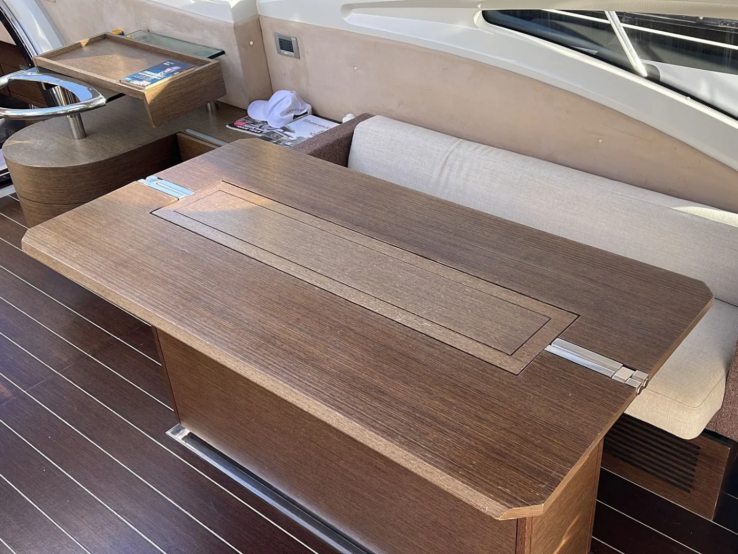 Azimut 68 S of 2007 for Sale - Photo 34
