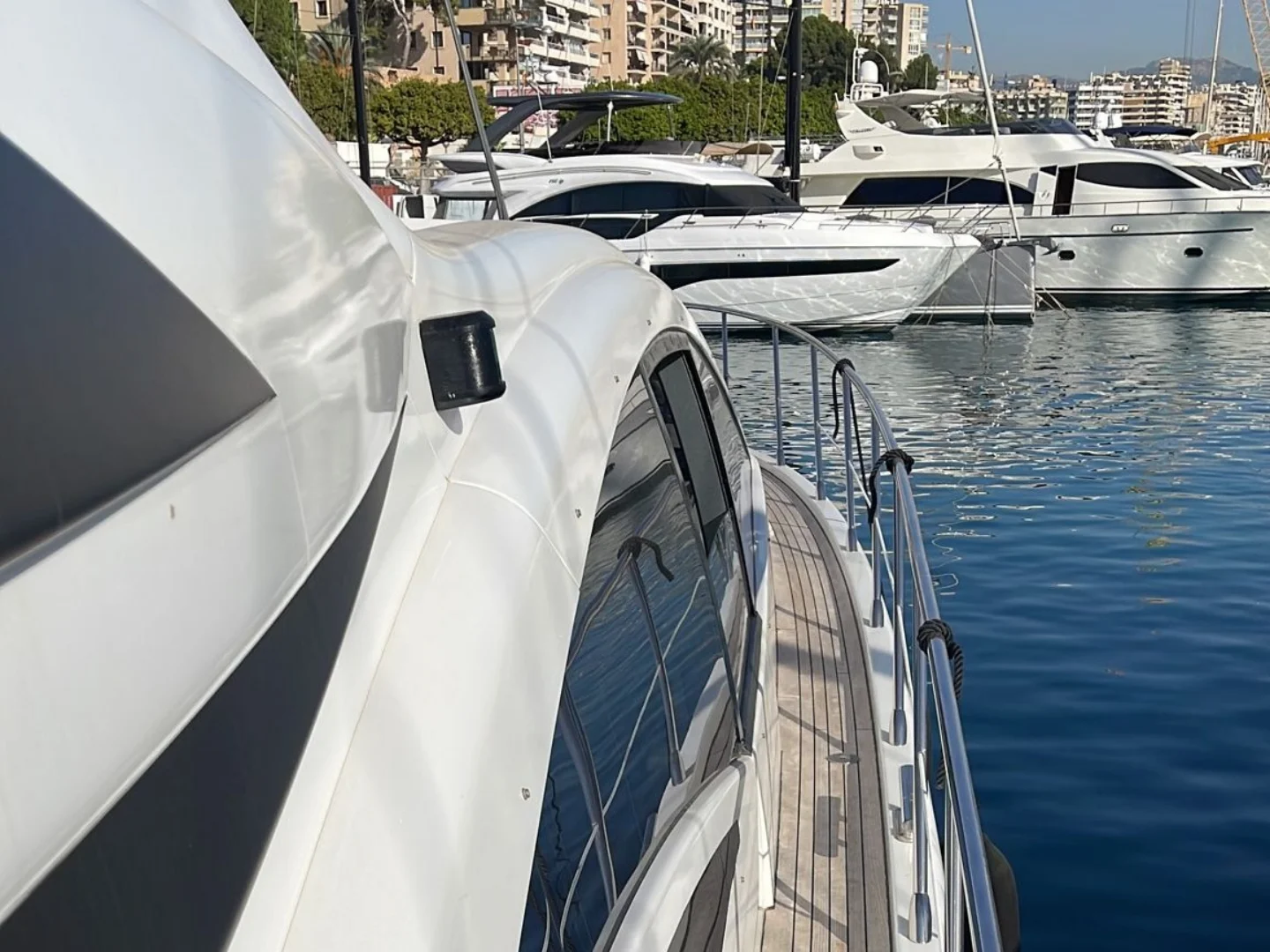 Azimut 68 S of 2007 for Sale - Photo 11