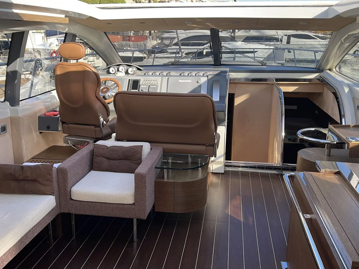 Azimut 68 S of 2007 for Sale - Photo 35