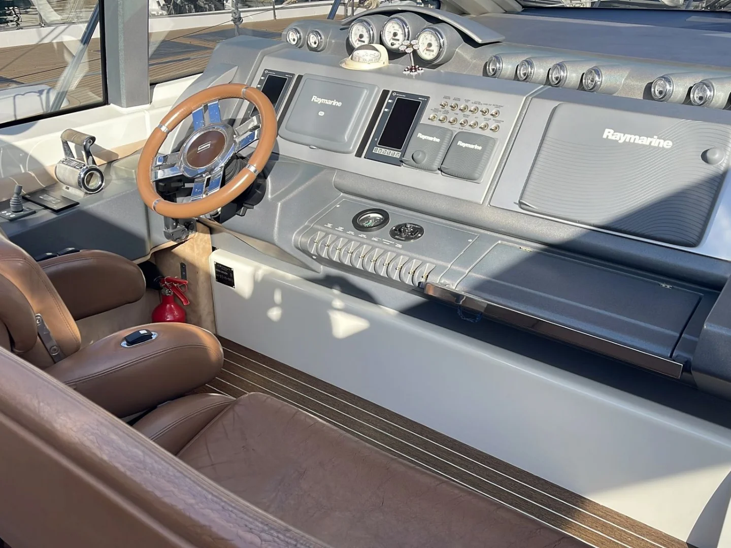 Azimut 68 S of 2007 for Sale - Photo 36