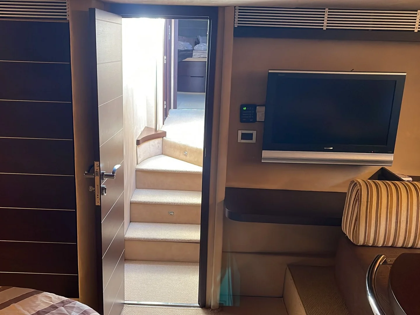 Azimut 68 S of 2007 for Sale - Photo 14