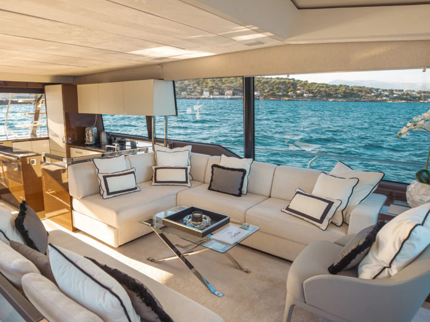 APOLLONIA | Prestige 680S - Photo 17