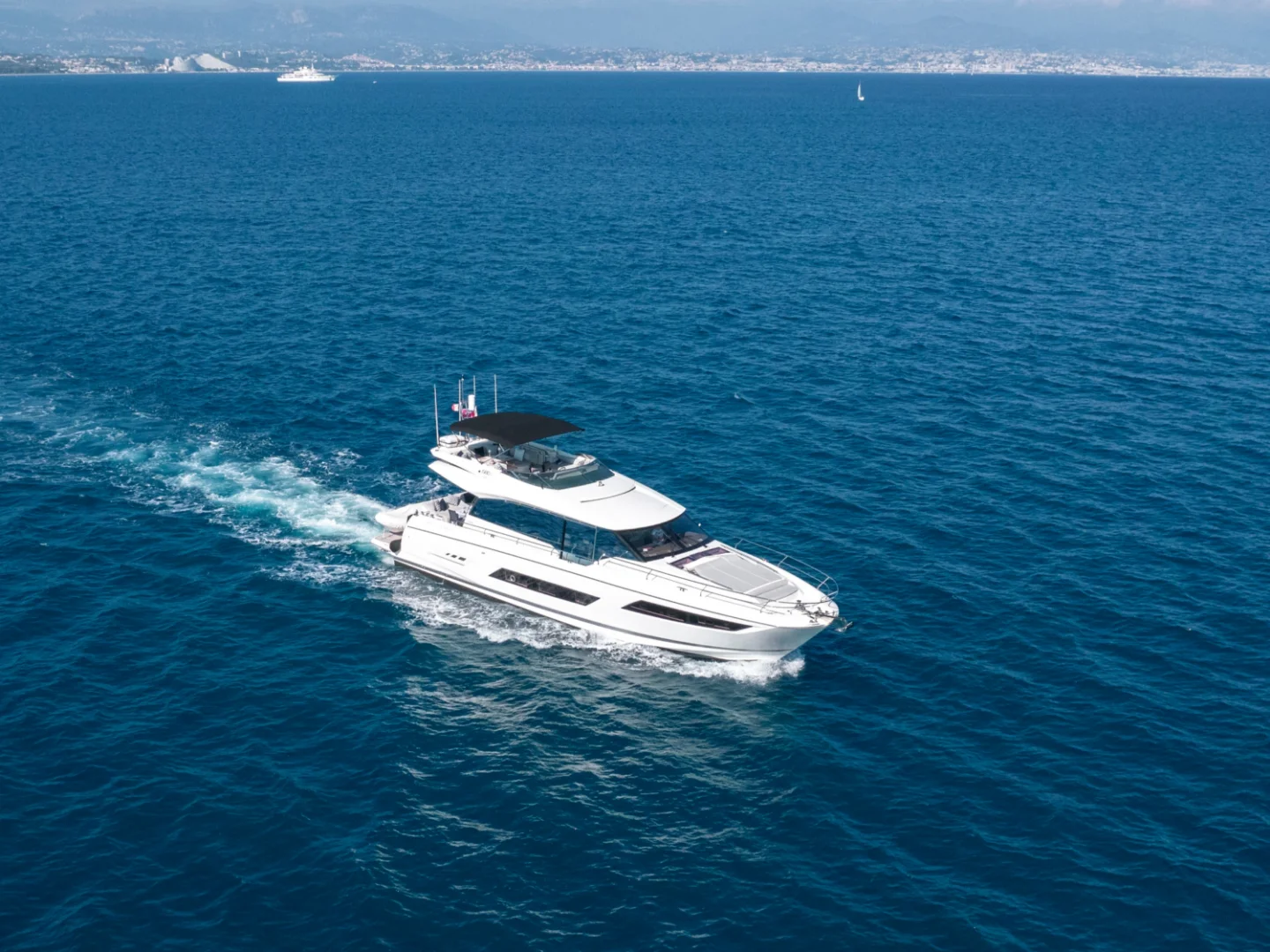 APOLLONIA | Prestige 680S - Photo 42