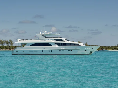 MY Limitless | Hargrave 100 | Yacht Charter Bahamas