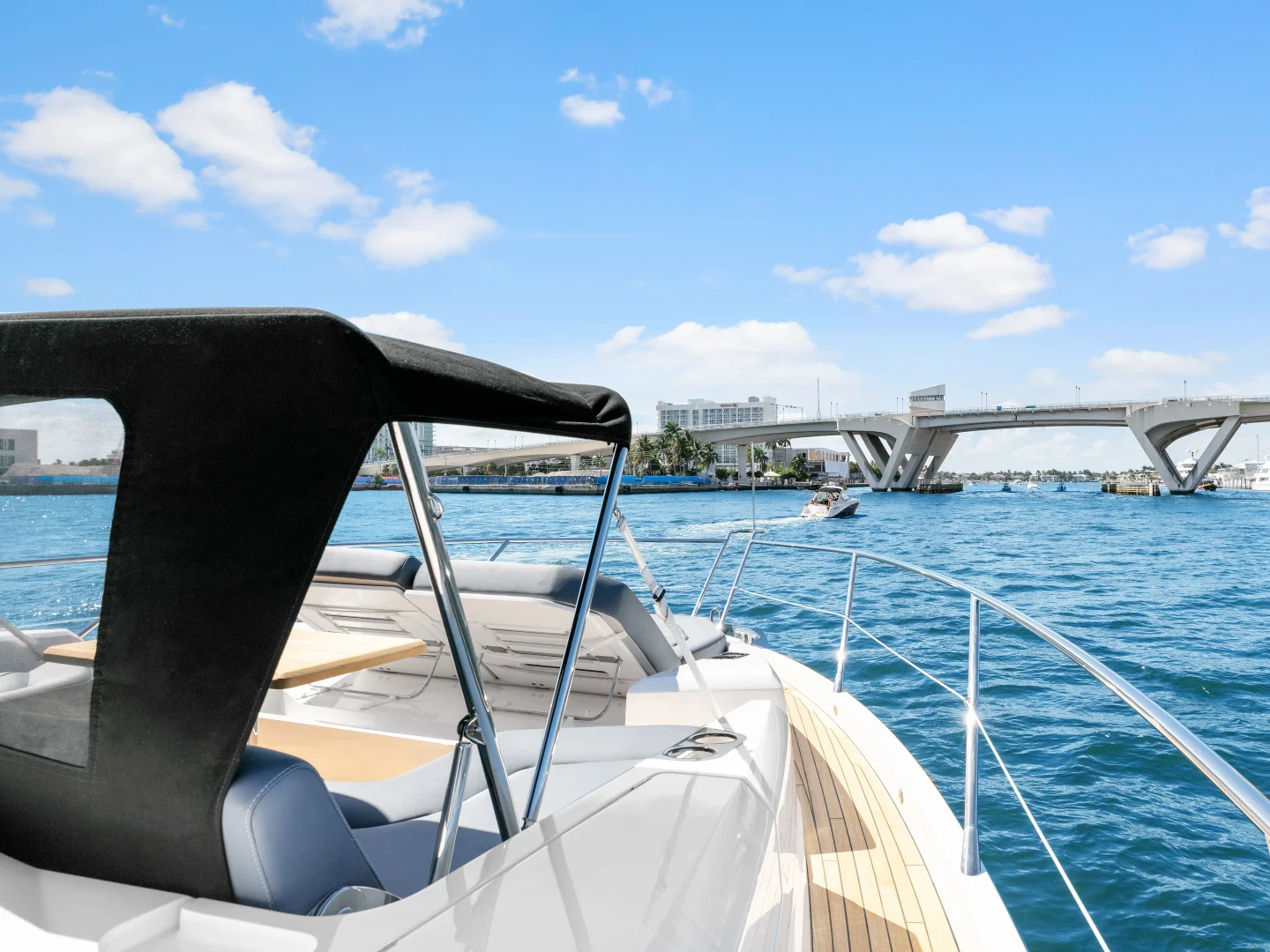 DONE DEAL | Sunseeker Manhattan 68 - Photo 17
