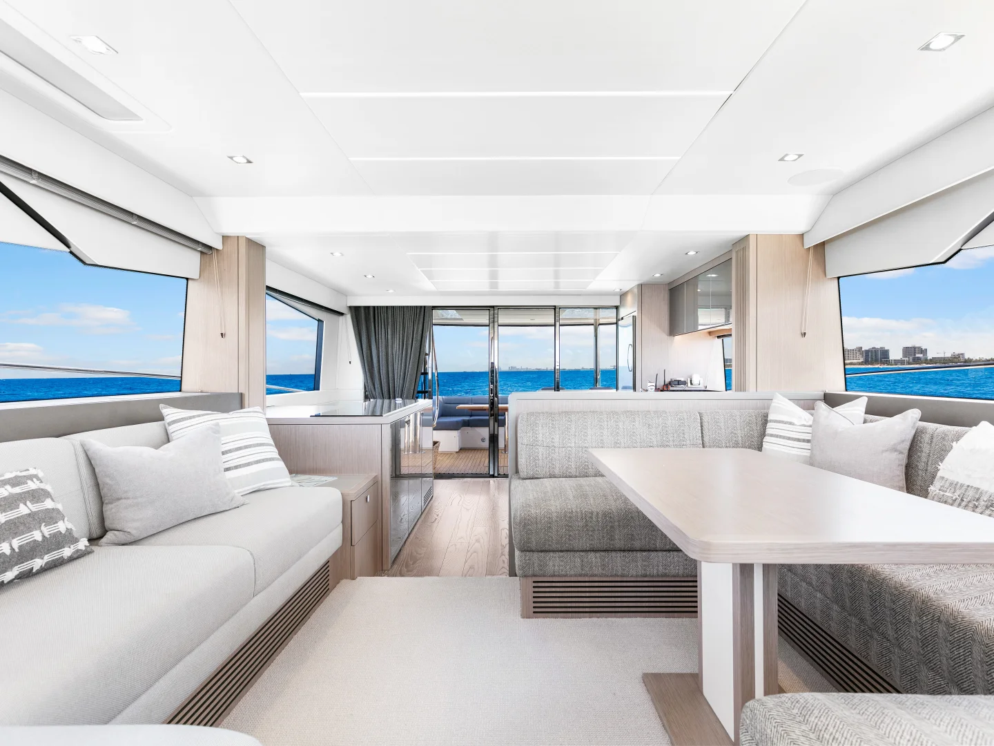 DONE DEAL | Sunseeker Manhattan 68 - Photo 33