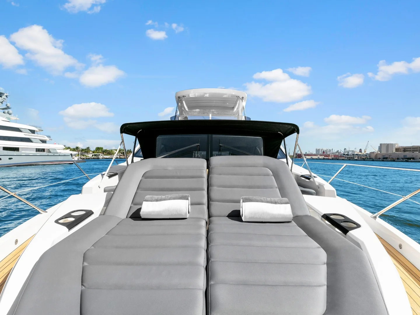 DONE DEAL | Sunseeker Manhattan 68 - Photo 15
