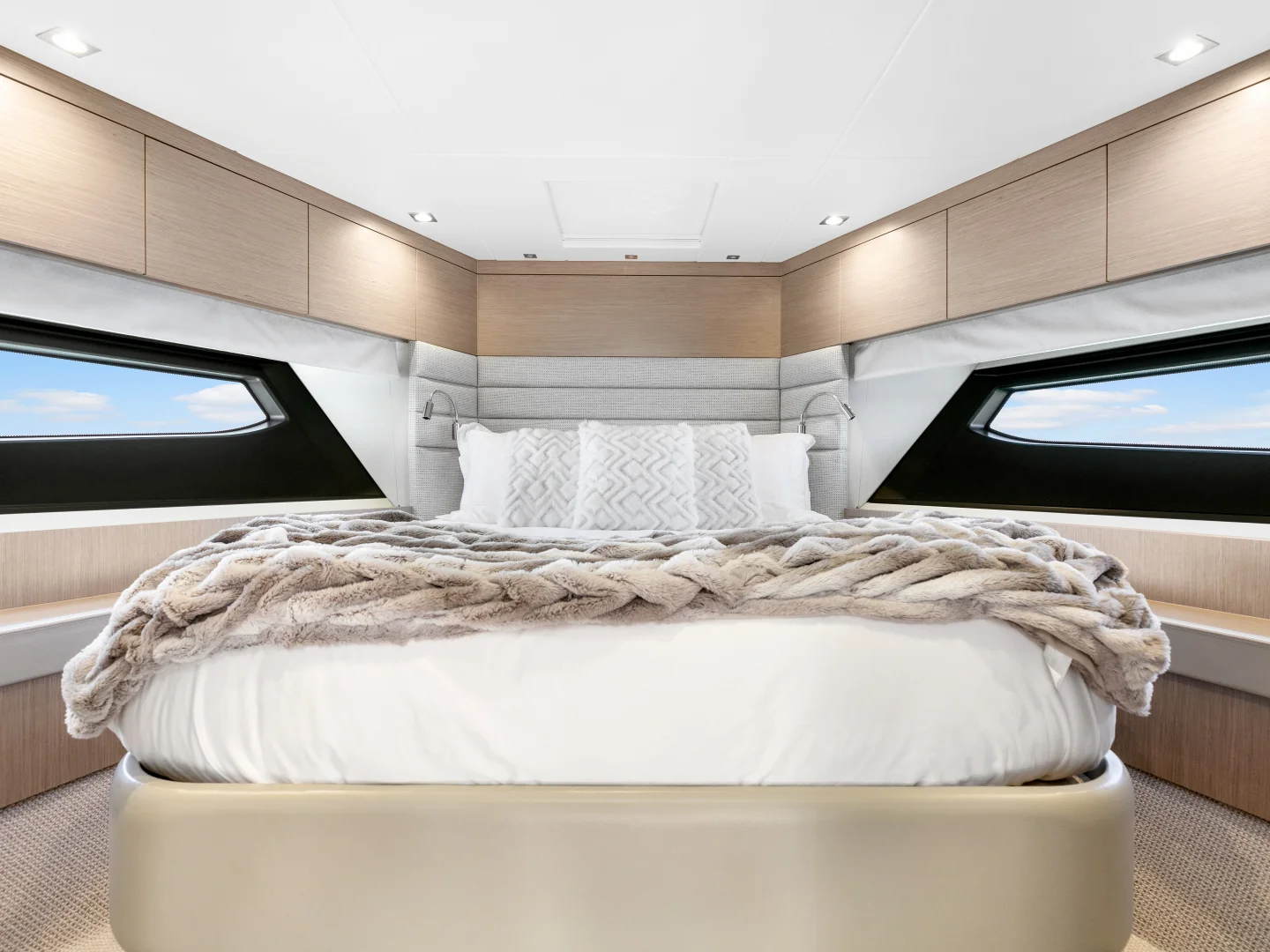 DONE DEAL | Sunseeker Manhattan 68 - Photo 53