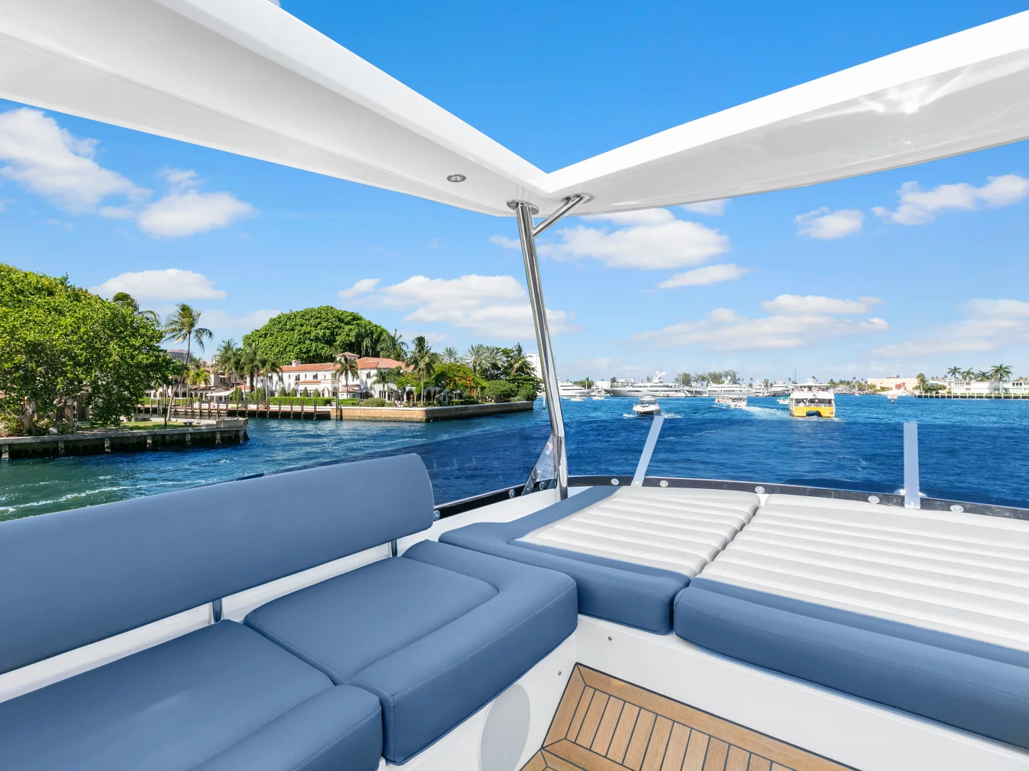 DONE DEAL | Sunseeker Manhattan 68 - Photo 48