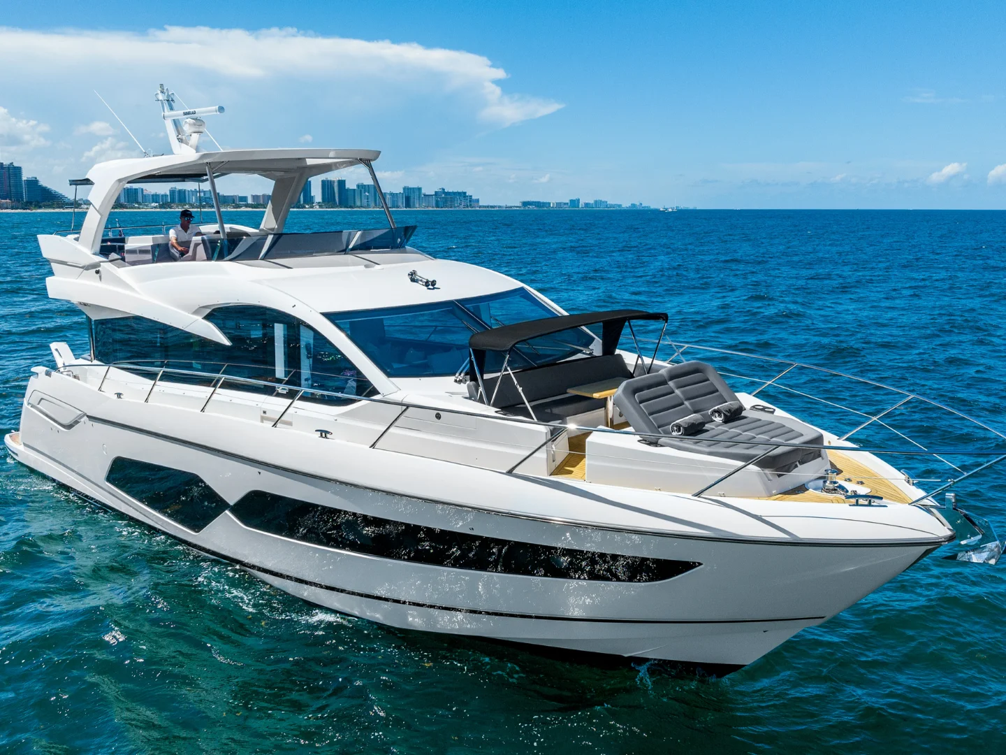 DONE DEAL | Sunseeker Manhattan 68 - Photo 3
