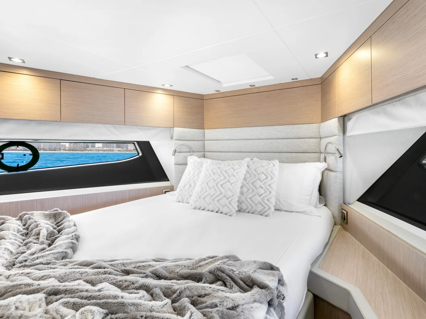 DONE DEAL | Sunseeker Manhattan 68 - Photo 54