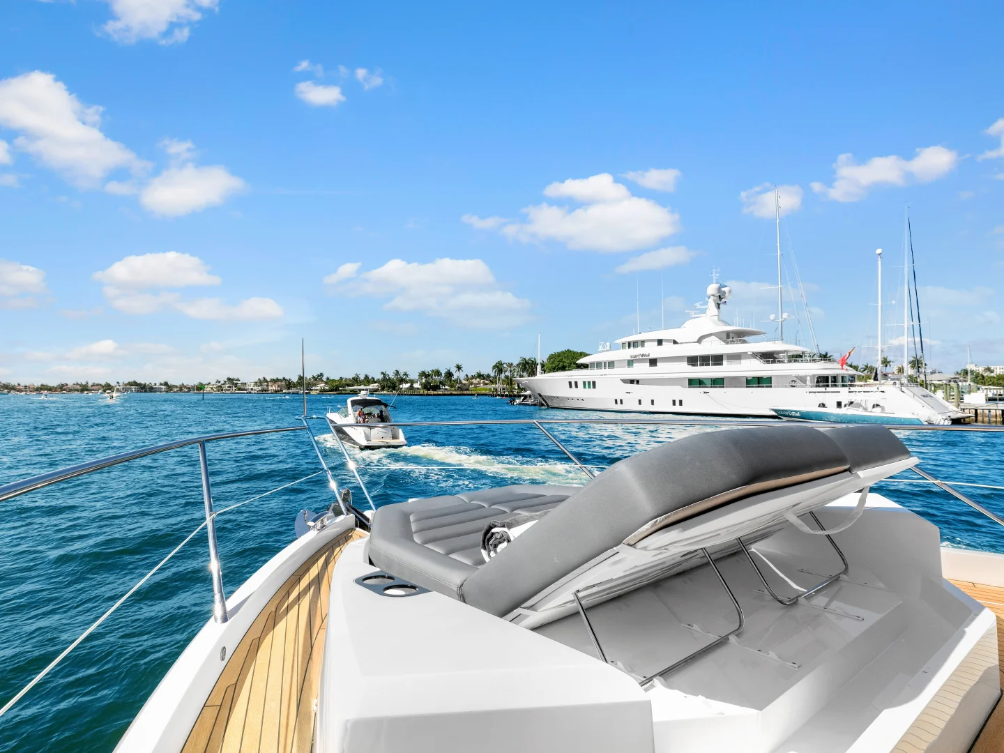 DONE DEAL | Sunseeker Manhattan 68 - Photo 16