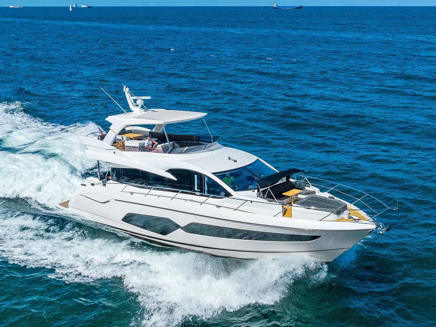 DONE DEAL | Sunseeker Manhattan 68 - Photo 13