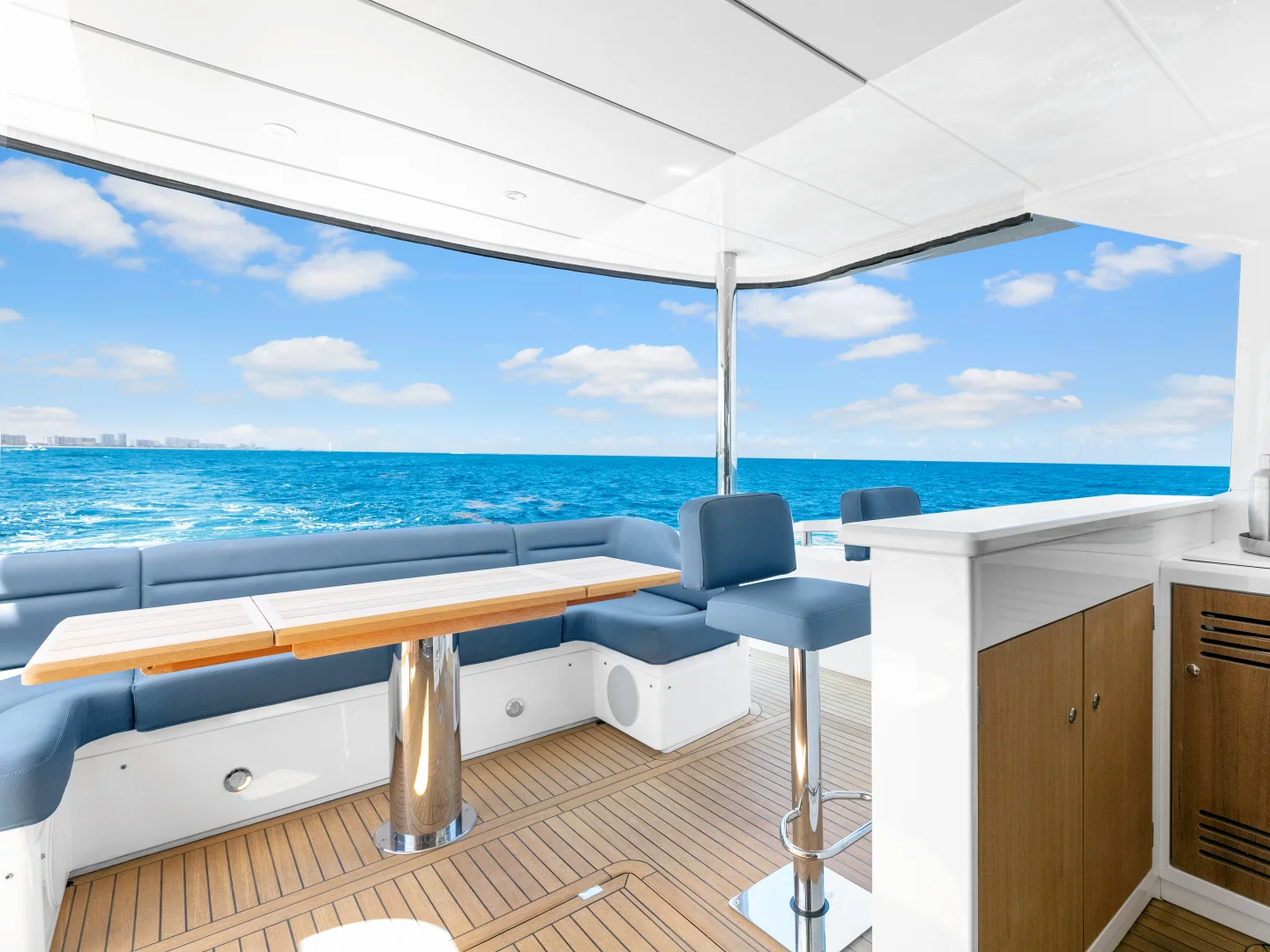 DONE DEAL | Sunseeker Manhattan 68 - Photo 43