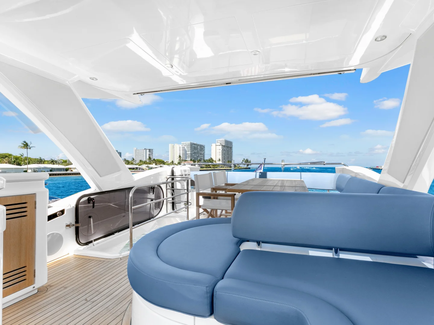 DONE DEAL | Sunseeker Manhattan 68 - Photo 45