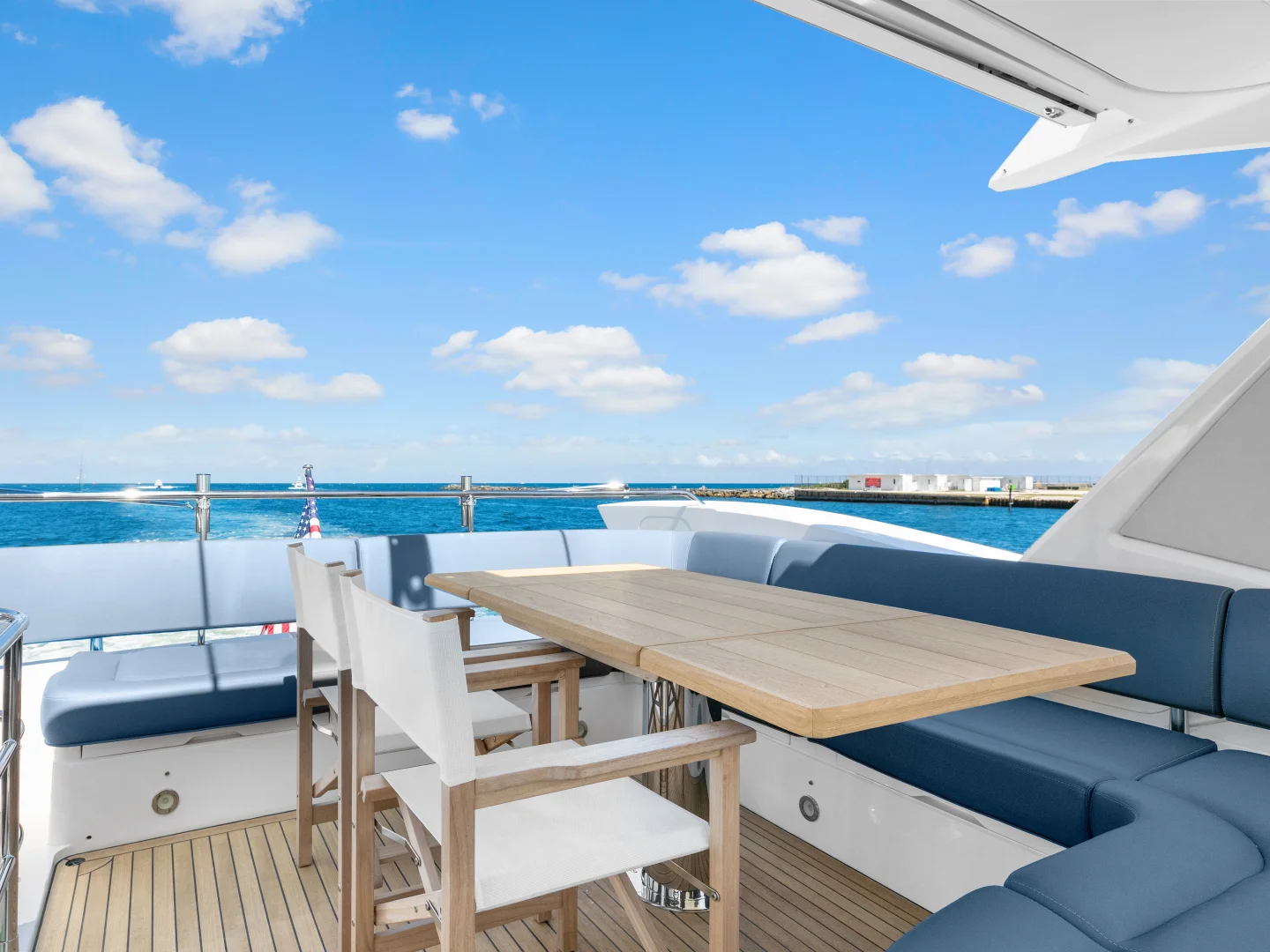 DONE DEAL | Sunseeker Manhattan 68 - Photo 50