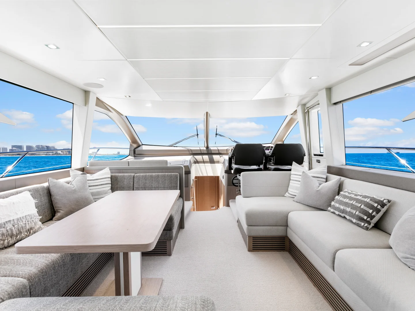 DONE DEAL | Sunseeker Manhattan 68 - Photo 32