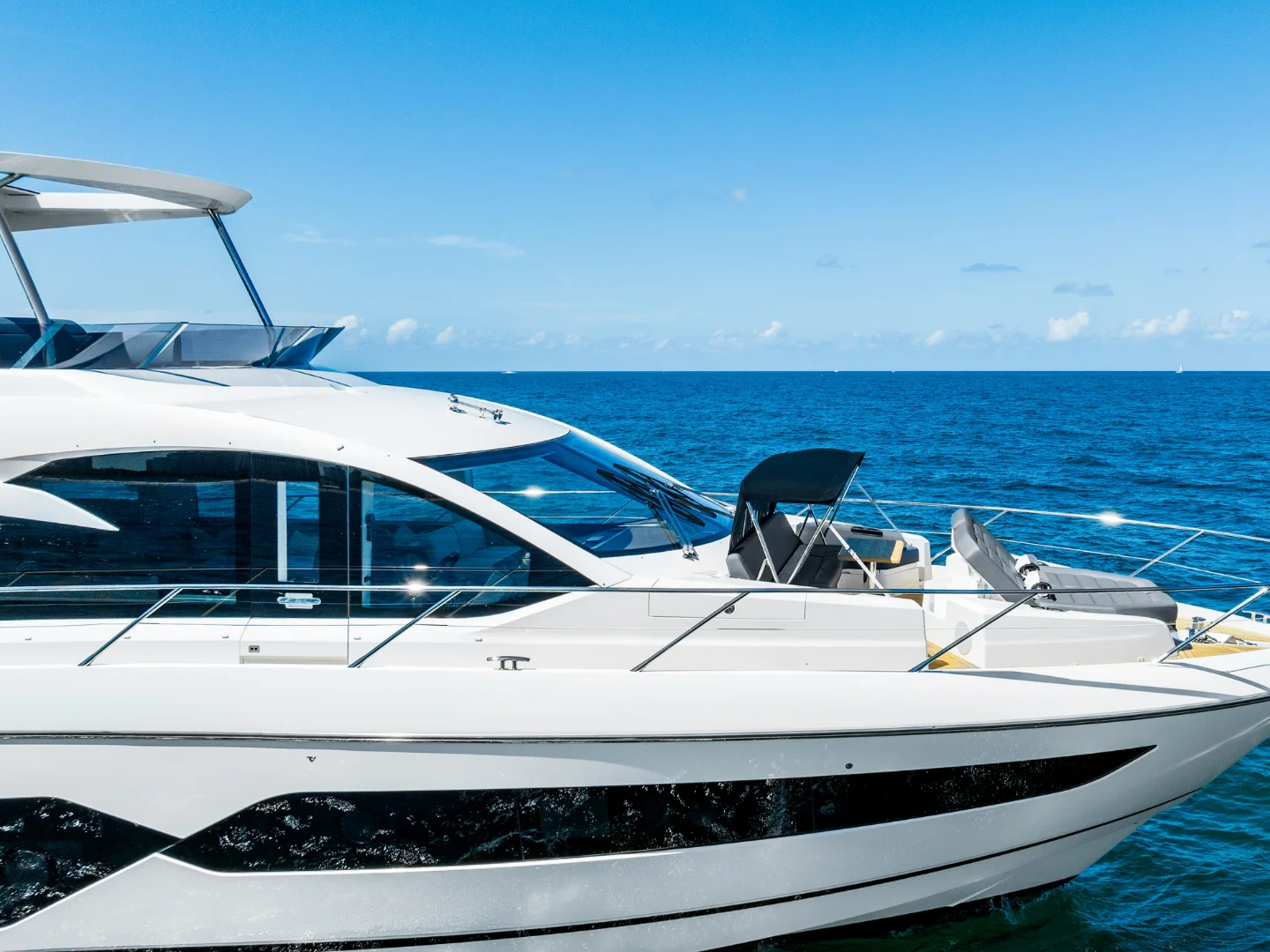 DONE DEAL | Sunseeker Manhattan 68 - Photo 7