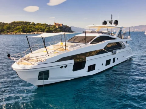 MY Wave Azimut Grande 27 Yacht charter French Riviera