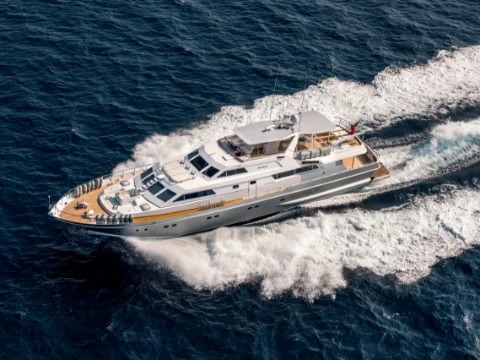 yacht-charter-french-riviera-antisan-alalunga