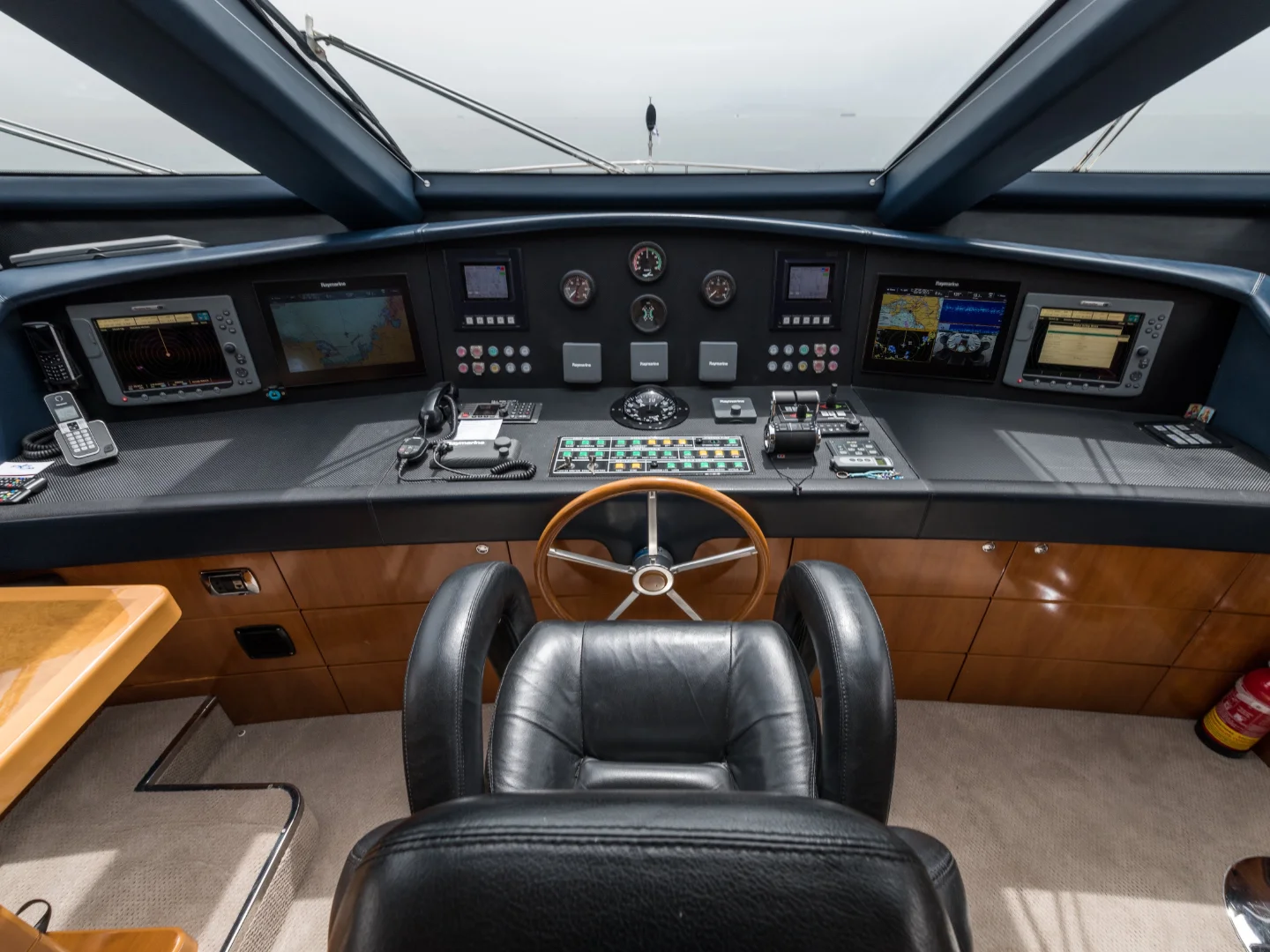 STAR LINK | Falcon 90 - Photo 22