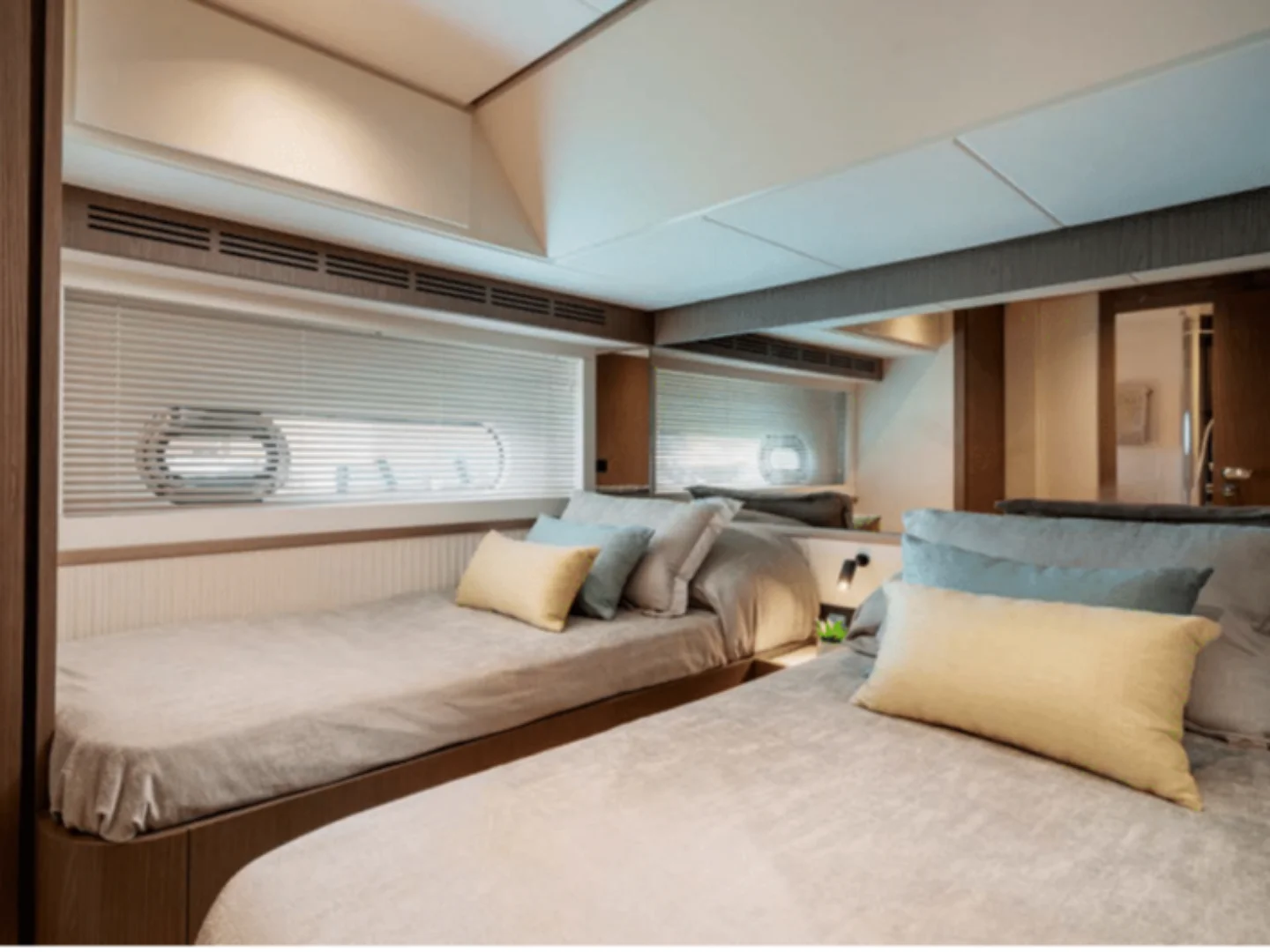 SOUL | Azimut Magellano 66  - Photo 39