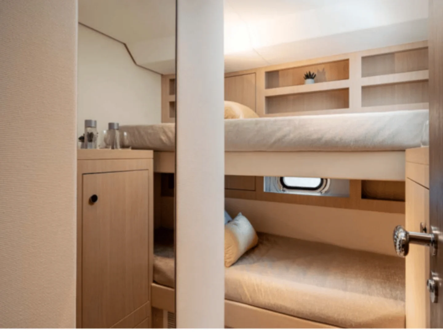 SOUL | Azimut Magellano 66  - Photo 42