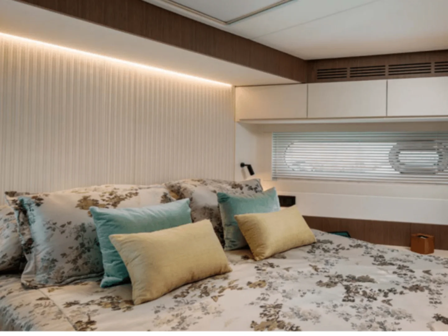 SOUL | Azimut Magellano 66  - Photo 35
