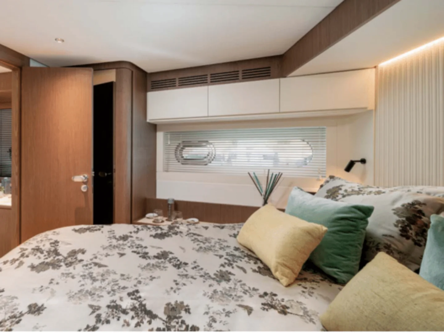 SOUL | Azimut Magellano 66  - Photo 37